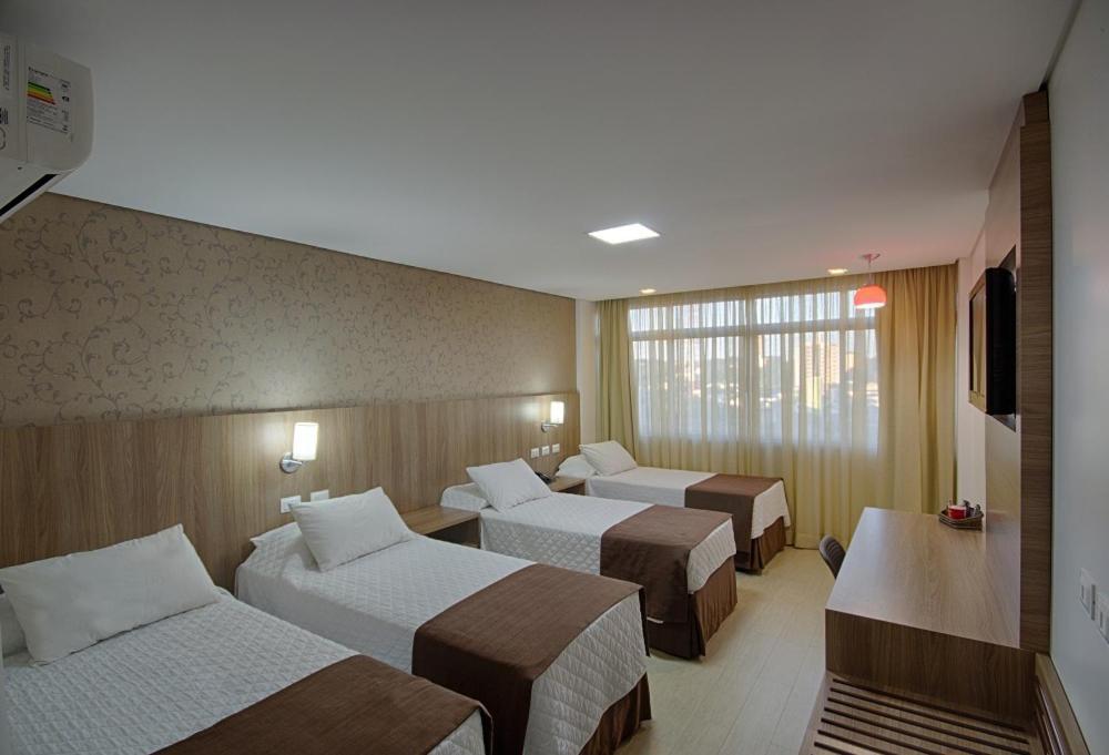 Foz Presidente Comfort Hotel Фос-ду-Іґуасу Екстер'єр фото